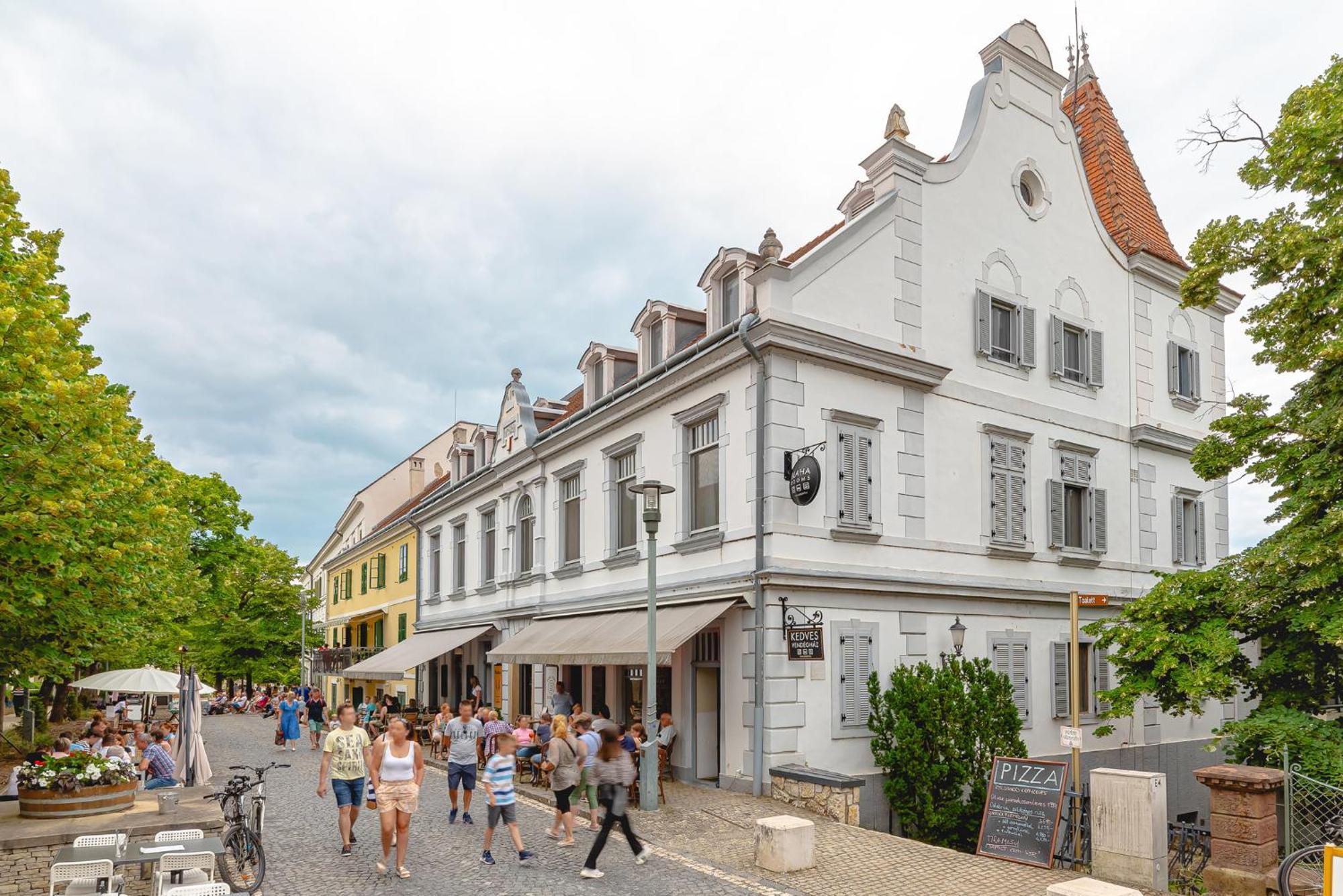 Kedves Vendeghaz Bed and Breakfast Balatonfüred Eksteriør billede